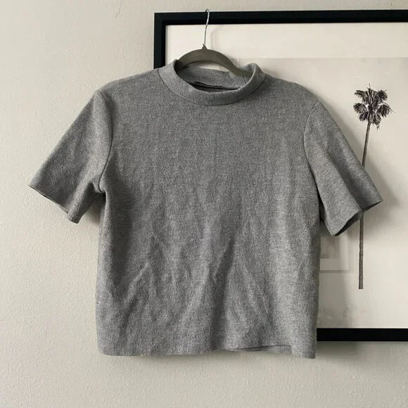 Zara | EUC Trafaluc Gray Mock Neck Short Sleeve Knit Sweater Top Size Large - Picture 5 of 8